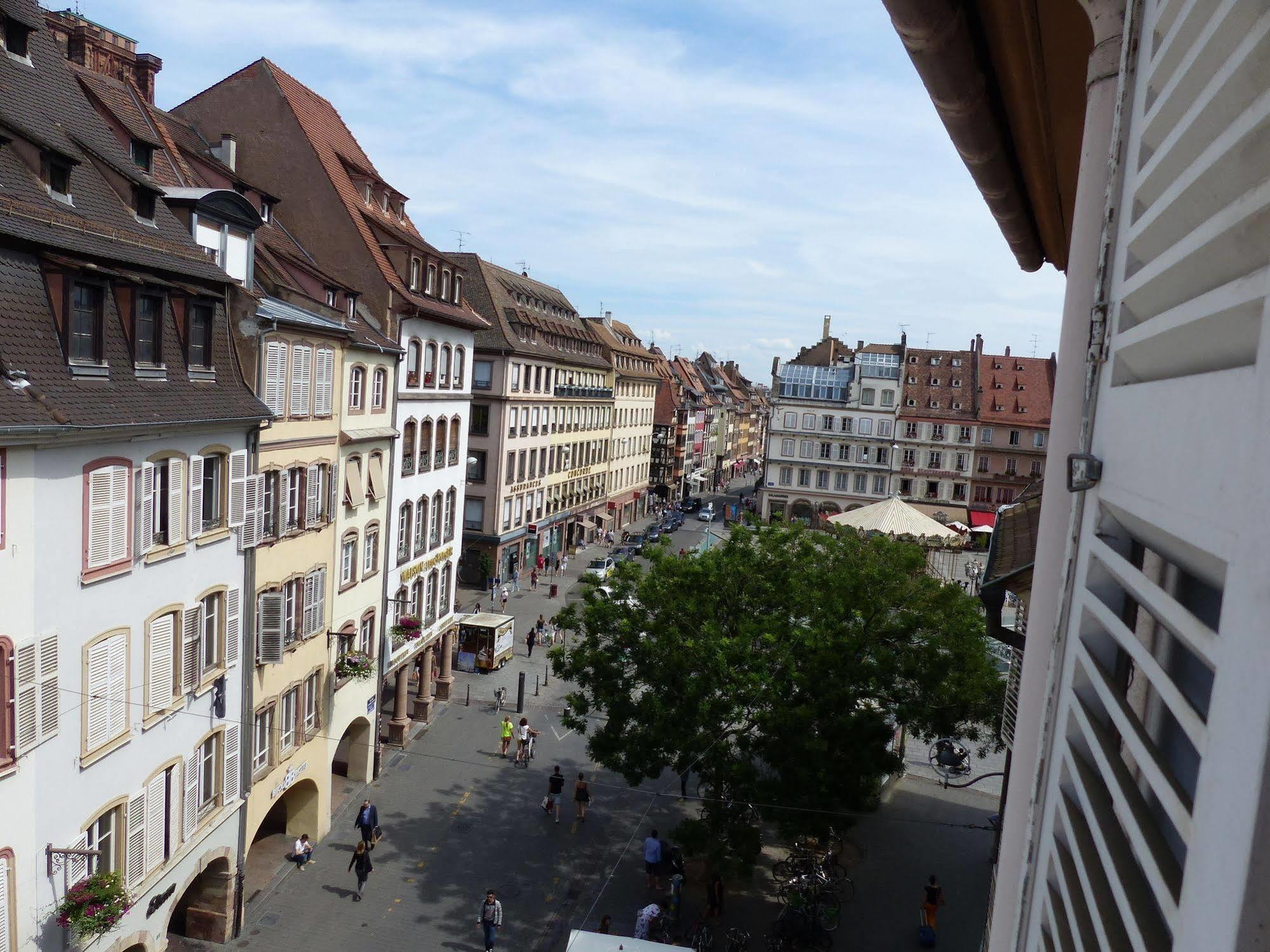 70 M² Strasbourg Appart City Center Exterior photo