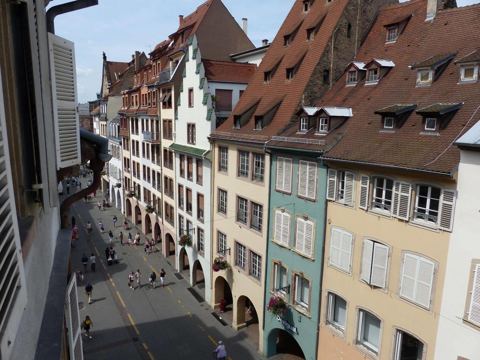 70 M² Strasbourg Appart City Center Exterior photo